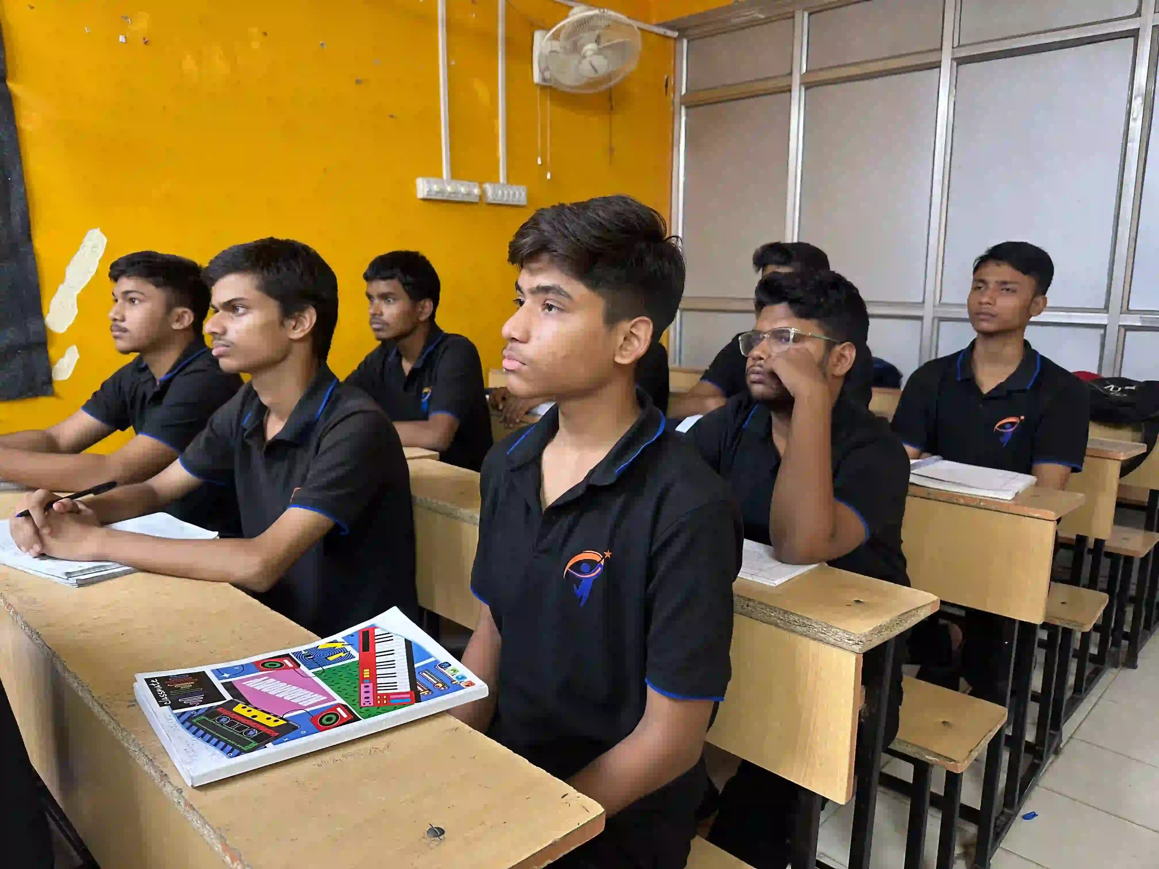 Expert faculty teaching students at Score High Institute